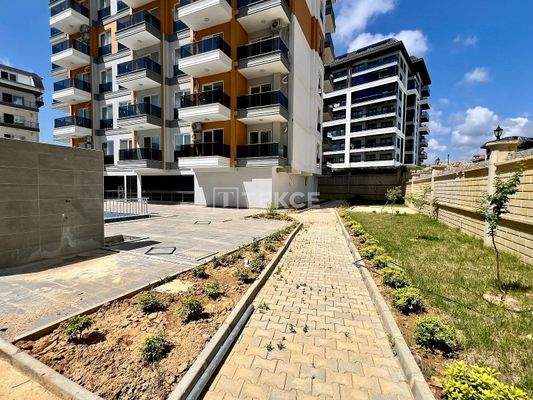 Sea View Real Estate with a Single Block in Alanya