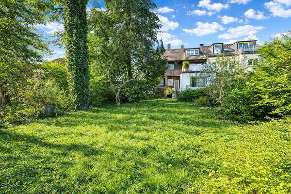 T45 Hausansicht Garten.png