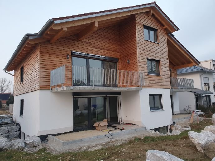 Neubau/Erstbezug: moderne, exklusive KfW40+ Wohnung mit Einbauküche und Balkon