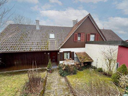 Hausansicht von der Vorderseite