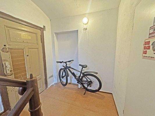 Hausflur-Erdgeschoss