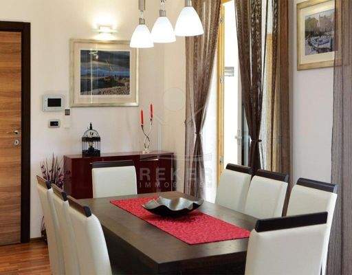 Geschmackvolle Einrichtung