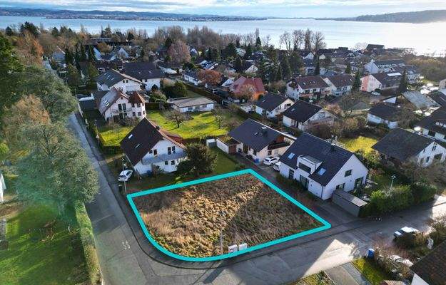 Grundstück in Seenähe