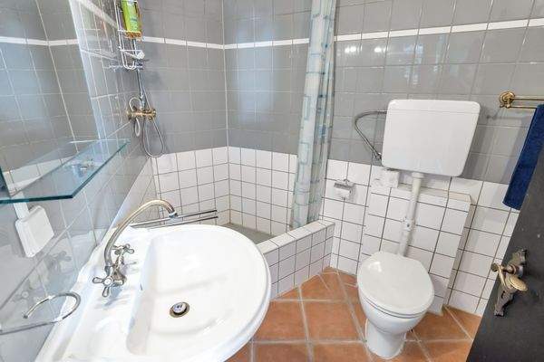 Duschbad im 2. Obergeschoss