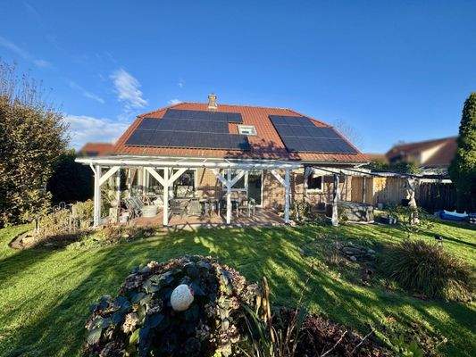 Blick auf Terrasse von hinten
