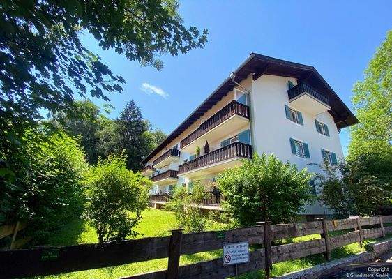 Seenah gelegenes Mehrfamilienhaus im Grünen