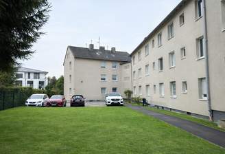 Ruhige Hoflage mit Grünfläche