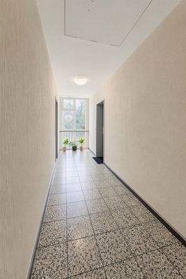 Hausflur - (KI generiert)