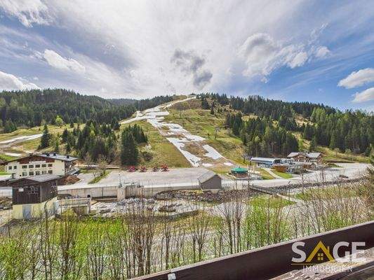 wenige Schritte von der Piste 