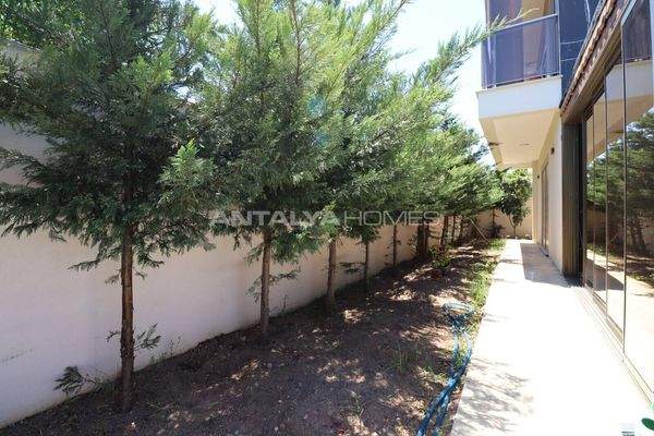 5 Bedroom House with Pool and Garden in Belek