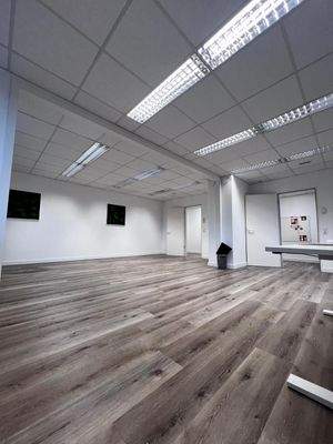 PHOTO-2025-10-29-08-52-33 14.jpg