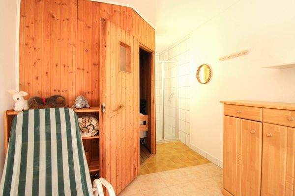 22_Sauna mit Dusche