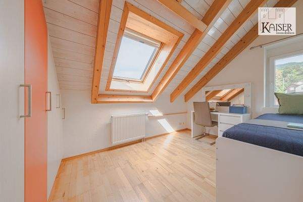 3 - 6-ZimmerWhg. OG+DG, Teil Whg. DG (7)