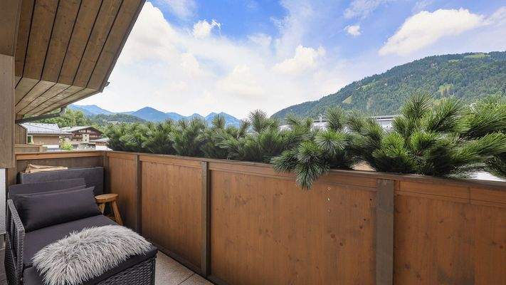 KITZIMMO-Luxus-Penthouse mit Steif-Blick in sonniger Ruhelage - Immobilien Kitzbühel.