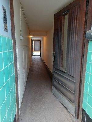 Eingang -Durchgang zum Innenhof