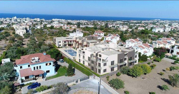 Centrally Located Apartments in a Complex with Pool in Girne