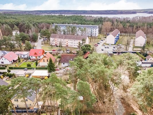 Blick auf Grundstück und  Pätzer Vordersee