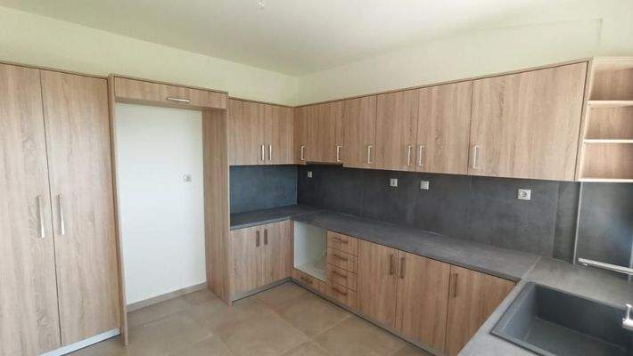 Kreta, Vlites: Apartment im ersten Stock mit Meer- und Bergblick zu verkaufen