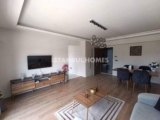 Flats with Gym and Parking Lot in İstanbul Zeytinburnu