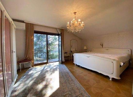 Elternschlafzimmer OG