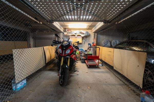 Tiefgarage inkl. Strom + Licht