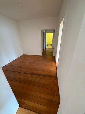 Flur vom 2. Zimmer.JPG