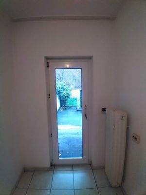 Ausgang zum Garten.jpg