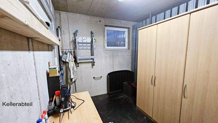 eigenes Kellerabteil mit Stromanschluss, Schöne 3-Zimmerwohnung mit Stellplatz, Scheffau