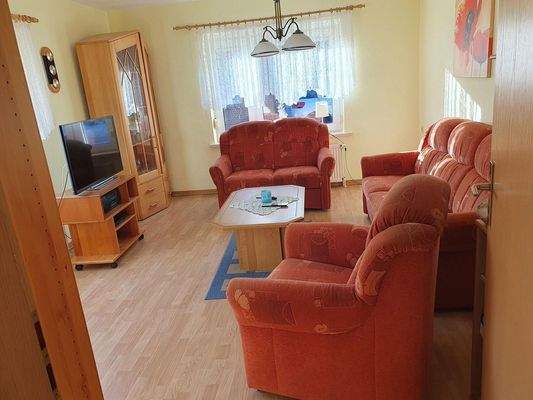 Wohnzimmer unter Wohnung