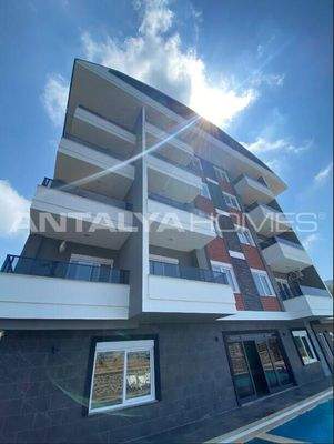 Sea View Apartments in a Complex with Pool in Payallar, Alanya