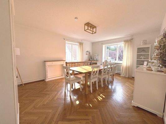 Bild Sommer 2025 eingerichtet: Esszimmer im EG