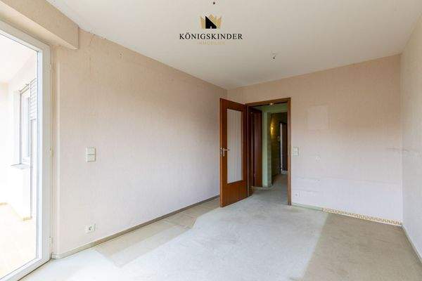 Helles Zimmer mit Gestaltungsspielraum