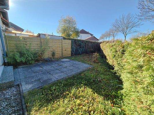 Terrasse mit Garten