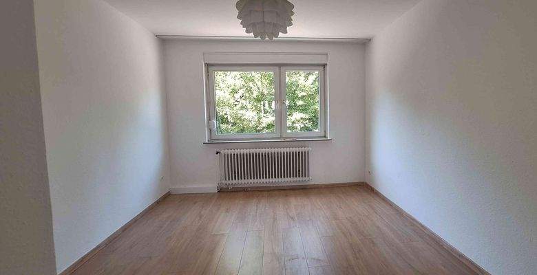 1.OG links Schlafzimmer