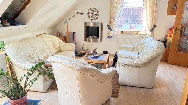 ELW im DG mit Küche, Bad uvm.