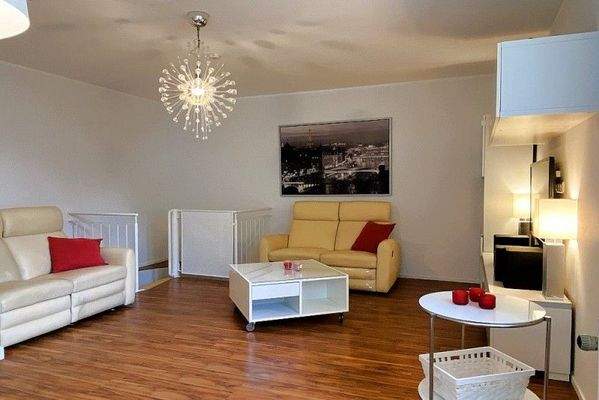 Maisonnette EG zu UG