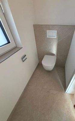 Gäste WC gefliest EG