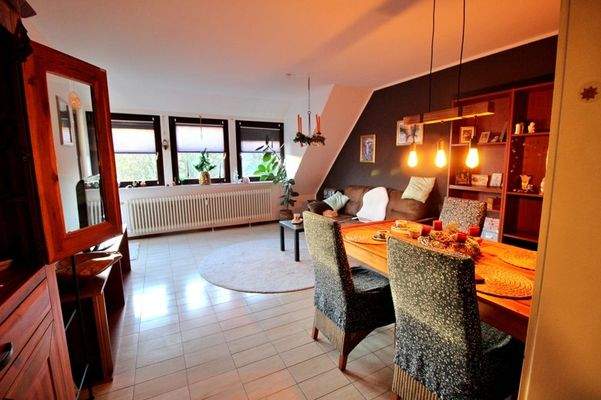 Blick ins Wohnzimmer