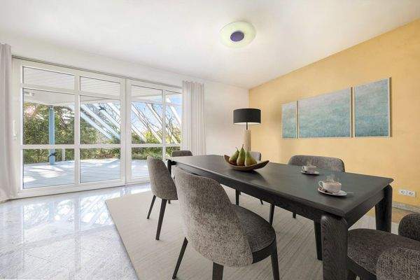 Essbereich virtuell möbliert