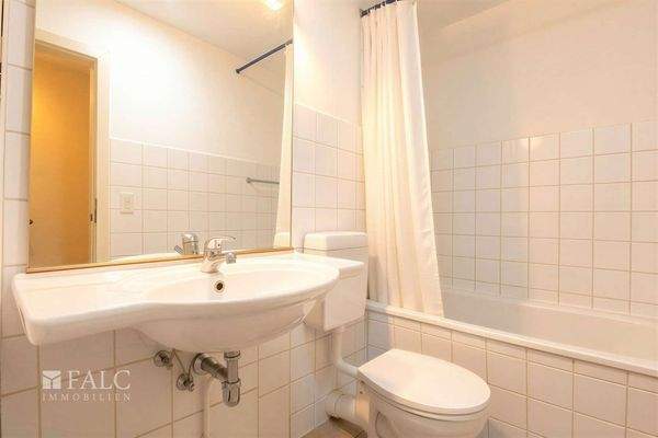 Badezimmer - (KI generiert)