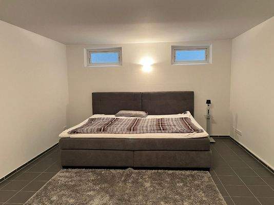 Schlaf-oder Gästezimmer im KG