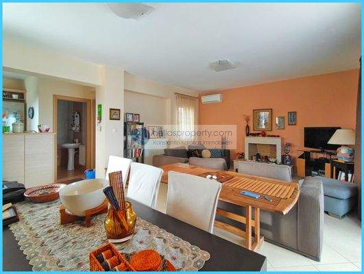 fa3378356ad44f9bbdf0b48a1790b8a9-original