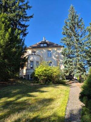 Straßenansicht (Ostansicht)