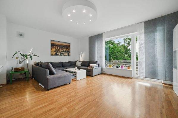 Wohnraum mit Terrassenzugang