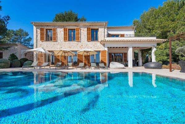 Exterior and Pool (1)