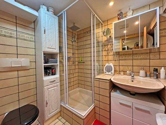 Whg. 2, Duschbad