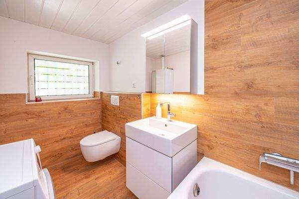 Badezimmer Ansicht 1