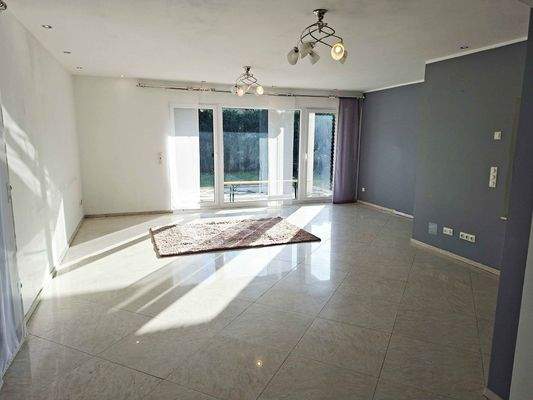 Wohnbereich mit Terrassenzugang