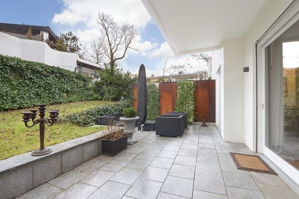 Terrasse und Garten