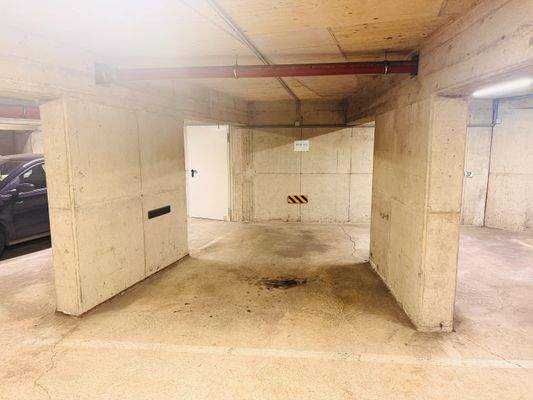 5 Stellplatz Tiefgarage